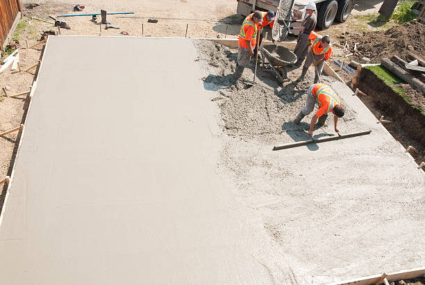 Best Concrete Walkway Installation  in Taylor, TX